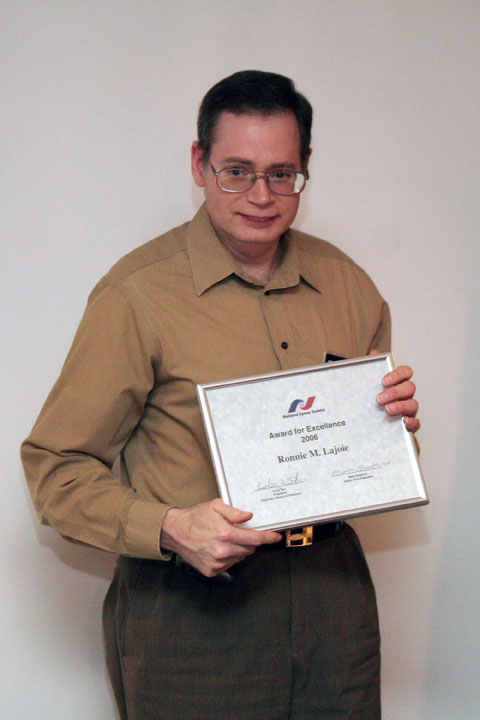 Ronnie Lajoie receiving NSS Award for Excellence at 2006 International Space Development Conference