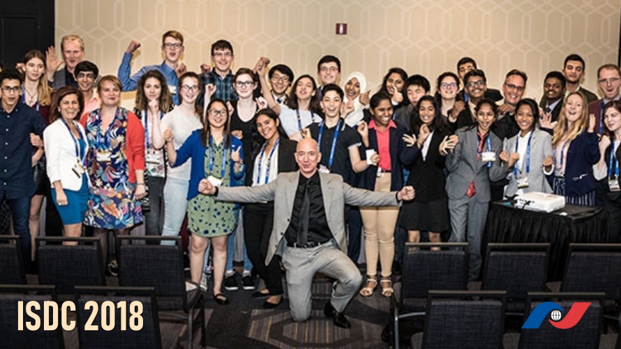 Jeff Bezos with Space Settlement Contest students at the 2018 International Space Development Conference